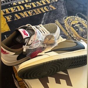 Travis Scott x Air Jordan 1 Retro Low OG SP ‘Reverse Olive/Medium Olive